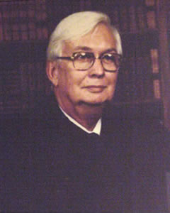 Daniel John 	Snyder Jr.